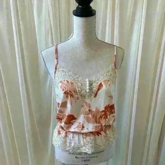 Banana Republic Floral Lace Top - Picture 1 of 6